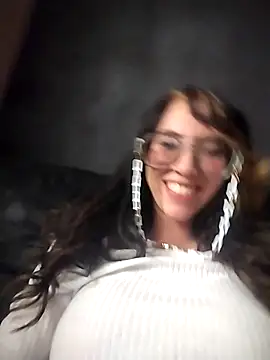 Snapshot of Winniedepootha chatting on February 1, 2026, 8:07 pm Winniedepootha online show from February 1, 2026, 8:07 pm