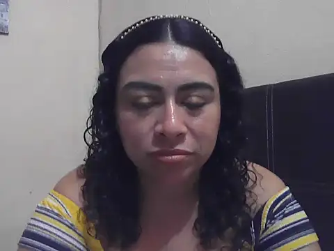 DalilahMx online show from July 14, 2026, 2:00 am