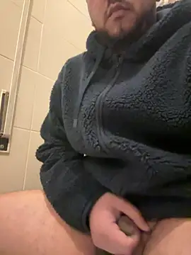 latinocalientehot online show from March 18, 2026, 10:32 pm