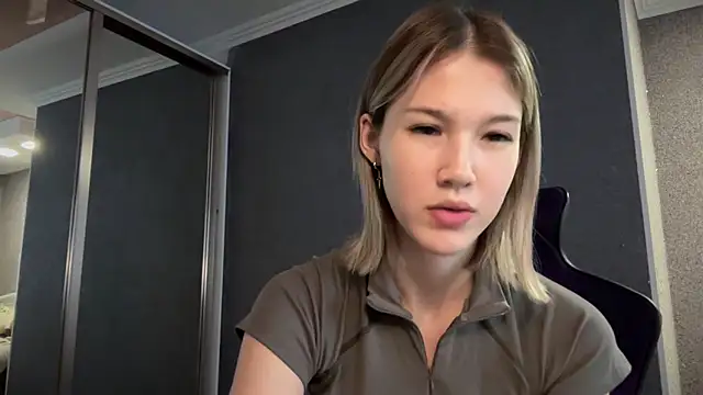 lilXdomiii online show from March 30, 2026, 11:01 am