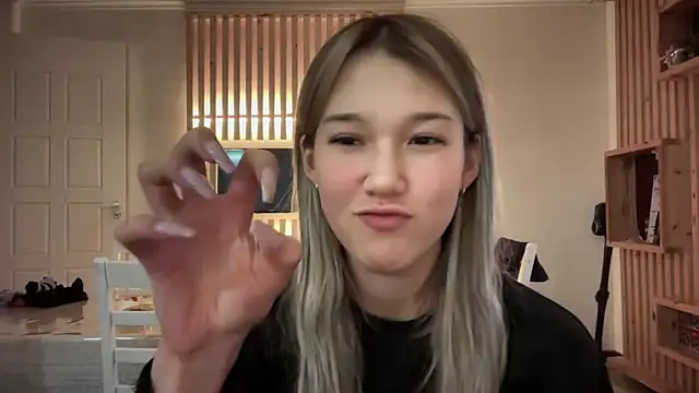 lilXdomiii online show from February 10, 2026, 1:54 pm