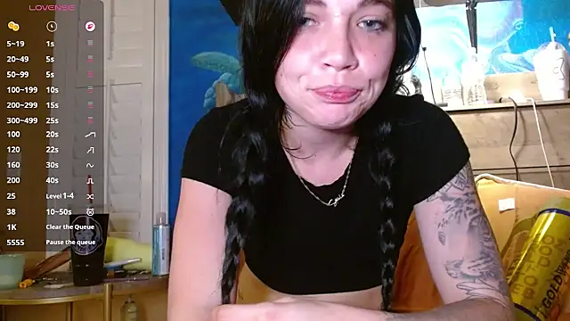 Snapshot of ahungkittykat chatting on May 5, 2026, 8:06 am ahungkittykat online show from May 5, 2026, 8:06 am