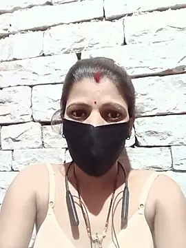 Snapshot of Divya-11431 chatting on July 1, 2026, 6:47 am Divya-11431 online show from July 1, 2026, 6:47 am