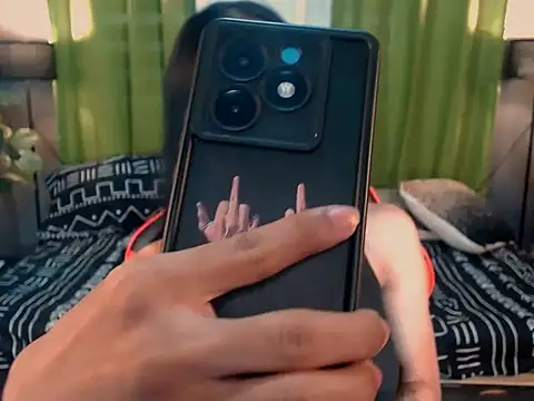 VeshtidaTS online show from February 8, 2026, 2:42 am