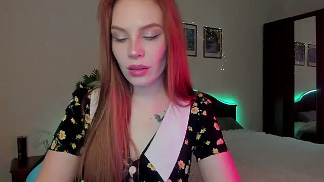 kelly love 222 online show from March 19, 2026, 8:20 pm