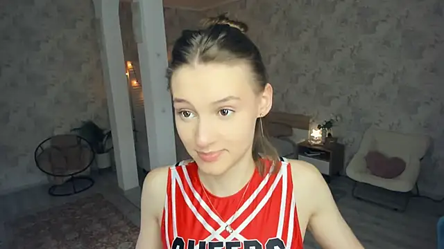 Snapshot of LianneBynon chatting on May 30, 2026, 8:31 am LianneBynon online show from May 30, 2026, 8:31 am