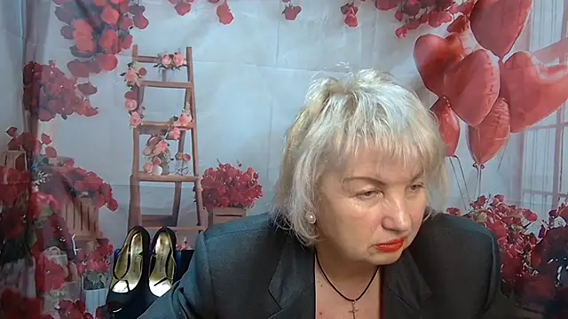 Snapshot of RenataDaster chatting on May 11, 2026, 11:11 am RenataDaster online show from May 11, 2026, 11:11 am