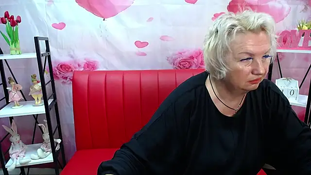 RenataDaster online show from July 10, 2026, 5:02 pm