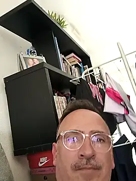 Snapshot of bobo672 chatting on March 26, 2026, 1:20 pm bobo672 online show from March 26, 2026, 1:20 pm