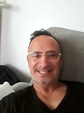 Snapshot of bobo672 chatting on March 11, 2026, 7:02 am bobo672 online show from March 11, 2026, 7:02 am