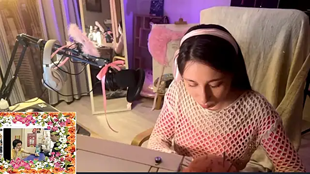 Snapshot of karinasun chatting on February 24, 2026, 5:25 pm karinasun online show from February 24, 2026, 5:25 pm