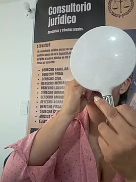 Snapshot of ISABELLA-24_ chatting on February 17, 2026, 12:24 pm ISABELLA-24 online show from February 17, 2026, 12:24 pm