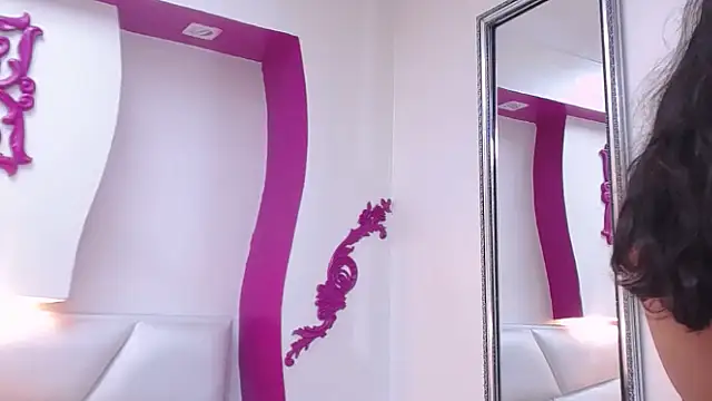 Keiry Paloma online show from April 5, 2026, 6:03 pm