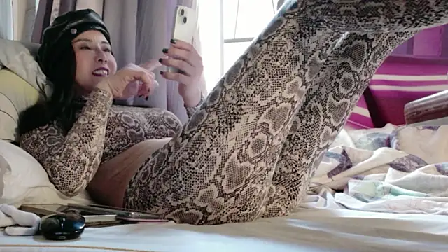 lenanane0126 online show from March 23, 2026, 7:08 am