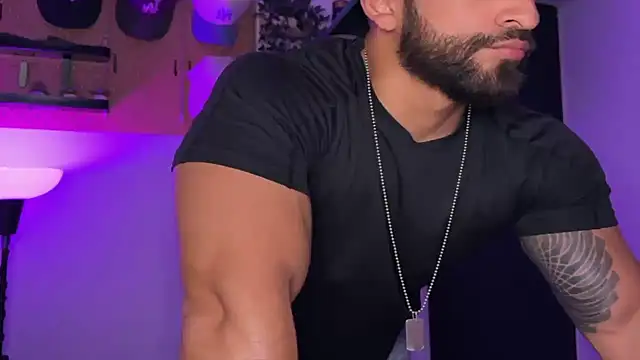 SamDornan51 online show from March 31, 2026, 1:07 am