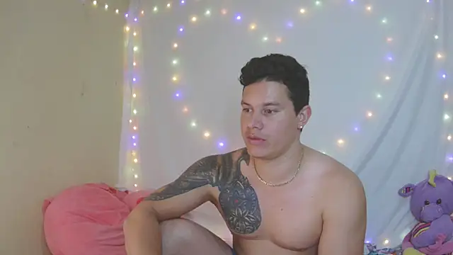 Snapshot of Eternalfuego chatting on February 16, 2026, 4:55 am Eternalfuego online show from February 16, 2026, 4:55 am