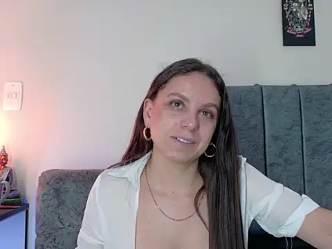 Snapshot of NatalyGuzman26 chatting on March 22, 2026, 12:25 am NatalyGuzman26 online show from March 22, 2026, 12:25 am