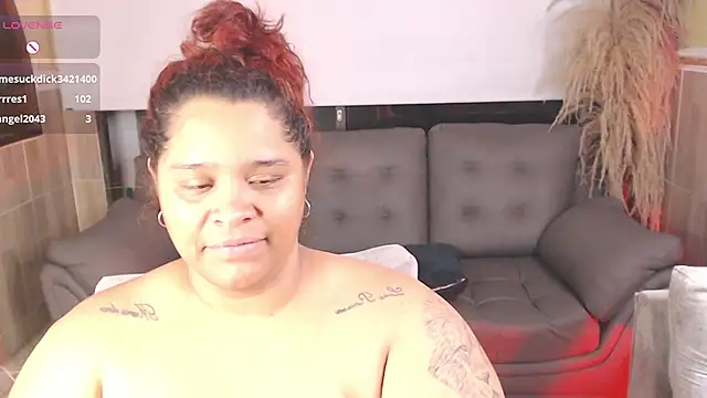 Snapshot of NathaliaMayson chatting on May 17, 2026, 6:46 am NathaliaMayson online show from May 17, 2026, 6:46 am
