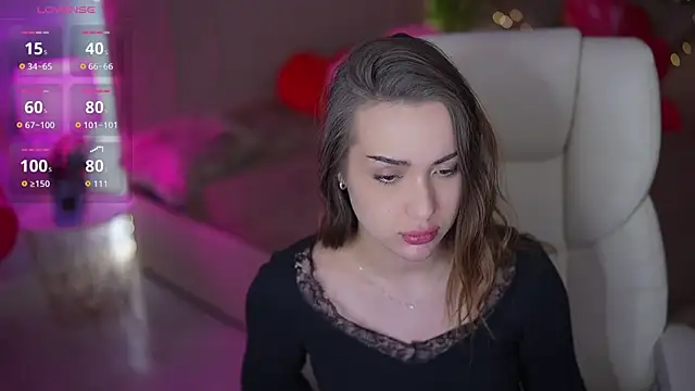 OliviaMoore  online show from February 15, 2026, 1:54 pm