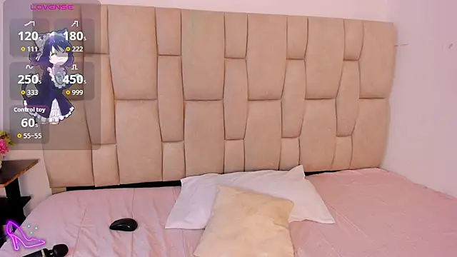 Snapshot of alennax chatting on March 30, 2026, 12:17 pm alennax online show from March 30, 2026, 12:17 pm