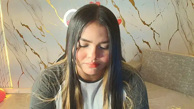 Snapshot of Berchy_tf chatting on February 23, 2026, 8:09 pm Berchy tf online show from February 23, 2026, 8:09 pm