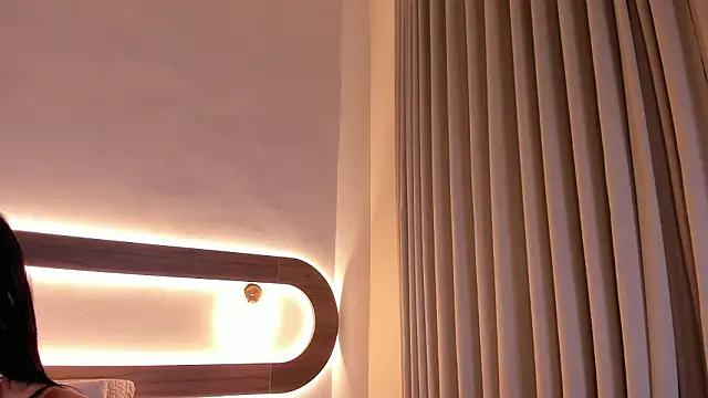 Snapshot of Violeta_sum chatting on February 17, 2026, 12:13 pm Violeta sum online show from February 17, 2026, 12:13 pm