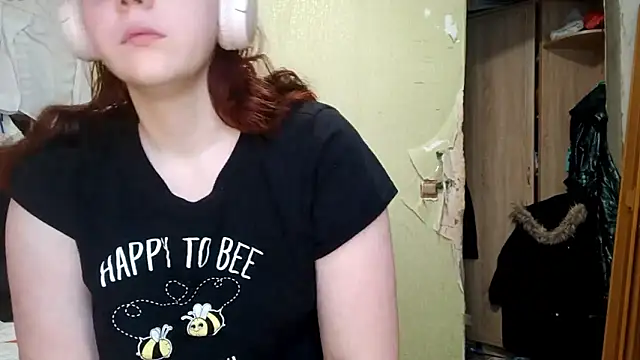 Snapshot of VannessaDillenbeck chatting on February 24, 2026, 6:14 am VannessaDillenbeck online show from February 24, 2026, 6:14 am