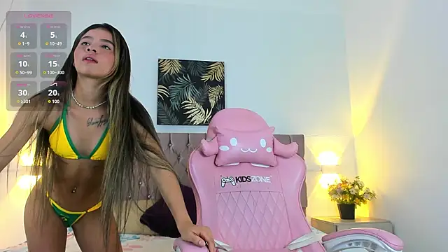 Snapshot of thaliaa_smith1 chatting on July 9, 2026, 9:25 pm thaliaa smith1 online show from July 9, 2026, 9:25 pm
