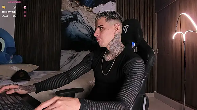 Snapshot of trisstann_ chatting on February 14, 2026, 4:51 pm trisstann online show from February 14, 2026, 4:51 pm