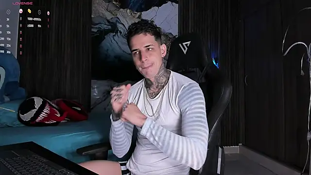 trisstann  online show from April 9, 2026, 4:35 pm