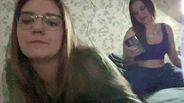 Ninafrisson online show from January 31, 2026, 8:51 pm