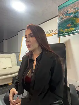 Sweet bellaa  online show from April 25, 2026, 4:26 am
