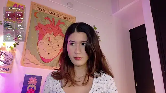 Snapshot of emicute_ chatting on February 10, 2026, 11:59 pm emicute online show from February 10, 2026, 11:59 pm