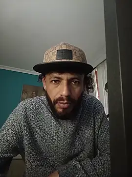 Snapshot of kauzZhomi chatting on February 9, 2026, 11:52 am kauzZhomi online show from February 9, 2026, 11:52 am