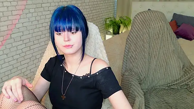 Snapshot of michelewild chatting on April 15, 2026, 2:10 pm michelewild online show from April 15, 2026, 2:10 pm