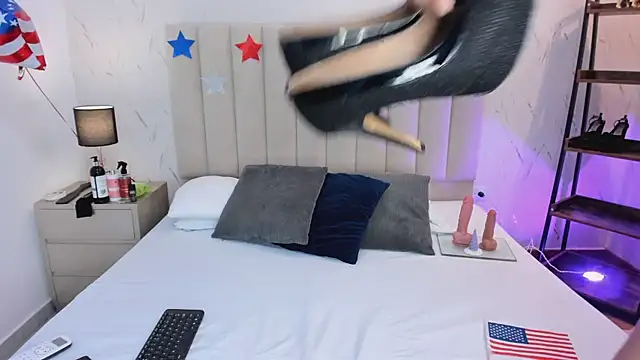ViolettaRousee  online show from July 4, 2026, 10:14 pm