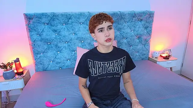 Snapshot of ryan_onFire chatting on March 20, 2026, 11:33 am ryan onFire online show from March 20, 2026, 11:33 am