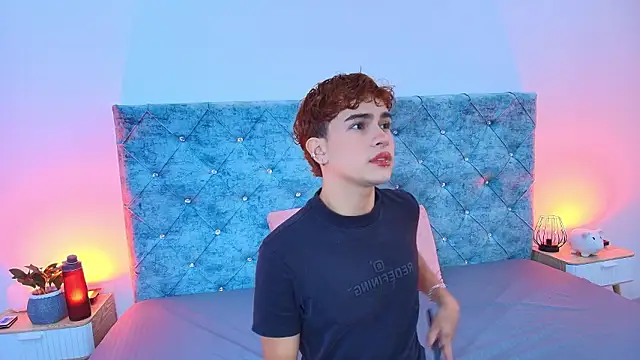 Snapshot of ryan_onFire chatting on March 23, 2026, 1:22 pm ryan onFire online show from March 23, 2026, 1:22 pm