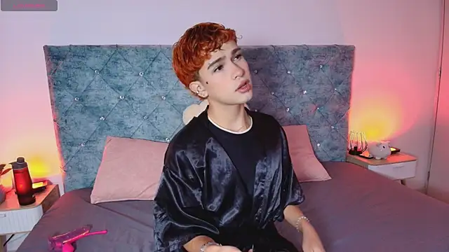 Snapshot of ryan_onFire chatting on April 15, 2026, 1:26 pm ryan onFire online show from April 15, 2026, 1:26 pm