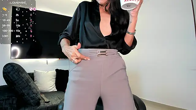 Emma Mendozaa online show from June 30, 2026, 11:32 am