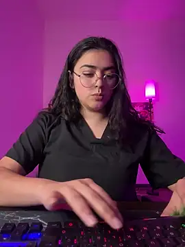 Ales Kitten Live online show from February 19, 2026, 9:23 pm