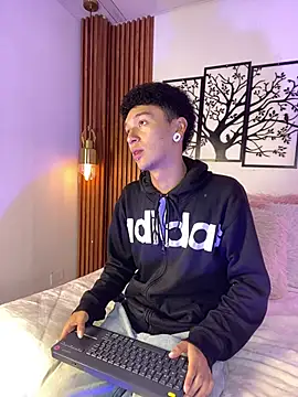 Snapshot of David_Banks_ chatting on February 21, 2026, 12:29 pm David Banks online show from February 21, 2026, 12:29 pm