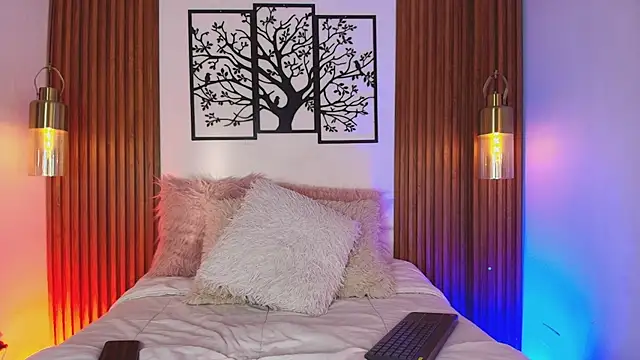 Snapshot of David_Banks_ chatting on February 7, 2026, 12:24 pm David Banks online show from February 7, 2026, 12:24 pm