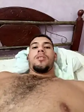 Snapshot of Francisco171 chatting on February 4, 2026, 3:01 am Francisco171 online show from February 4, 2026, 3:01 am