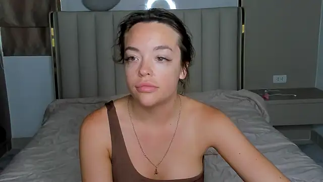 stellaa quenn online show from March 1, 2026, 12:10 am