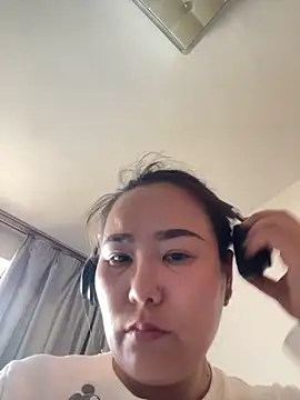 Youyou 12 online show from April 11, 2026, 5:48 am