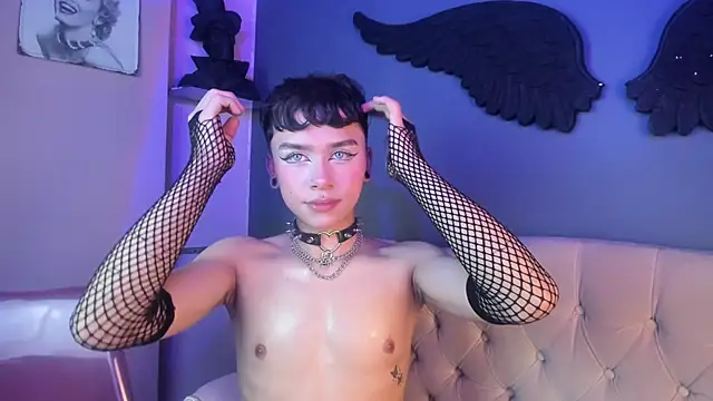 Snapshot of Camilo_X_x chatting on February 26, 2026, 11:32 am Camilo X x online show from February 26, 2026, 11:32 am