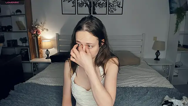 Snapshot of MalvinaTrafford chatting on February 21, 2026, 8:44 pm MalvinaTrafford online show from February 21, 2026, 8:44 pm