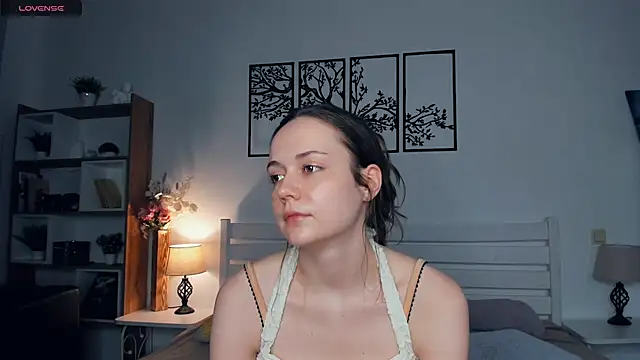 Snapshot of MalvinaTrafford chatting on February 20, 2026, 8:11 pm MalvinaTrafford online show from February 20, 2026, 8:11 pm