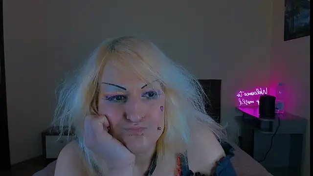 hannah kitty punk online show from April 11, 2026, 9:35 am